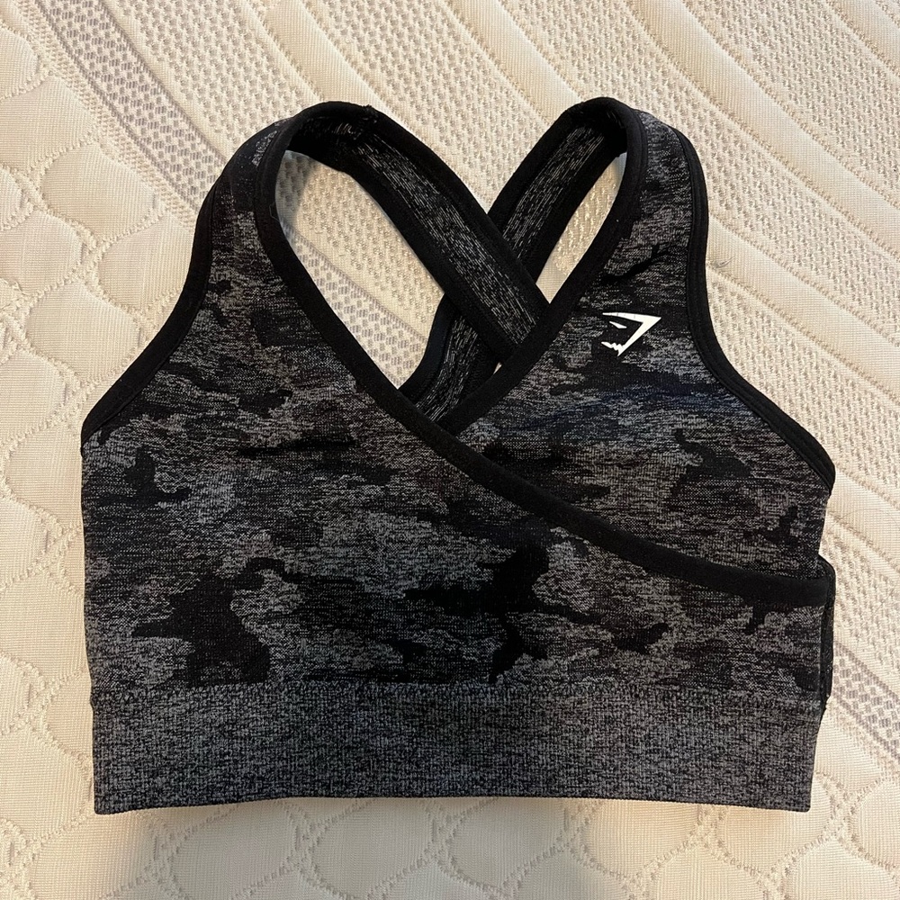 Black Gymshark Camo Sports Bra.